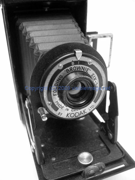 kodak folding brownie 620 - closeup