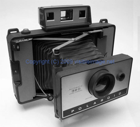 polaroid 320 land camera - open